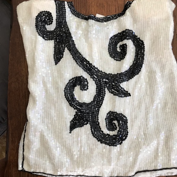J.L.B 🌴🌴Paris-Hong Kong-New York sequin top - Picture 5 of 8